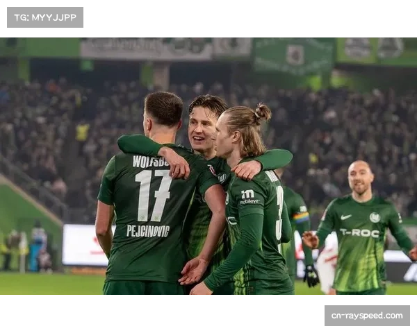 佩伊契诺维奇帽子戏法，成狼堡虽败犹荣亮点